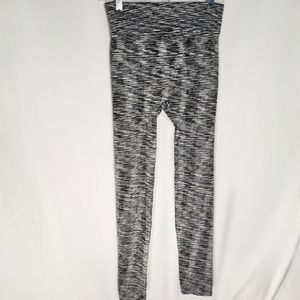 Rue21 NWOT Heathered Grey Wide or Fold Down Waistband Leggings Size S/M
